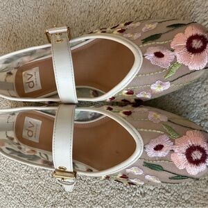 DV by Dolce Vita Floral Embroidered Flats - Cream and Pink